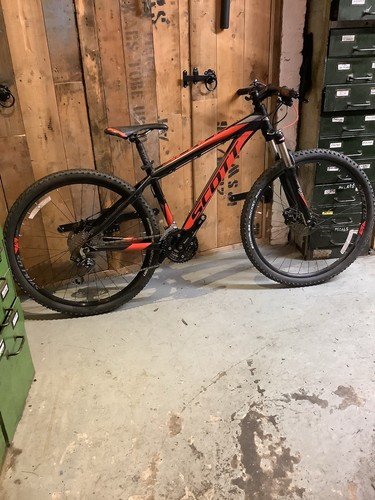 Scott scale 770 mountain bike - scott,